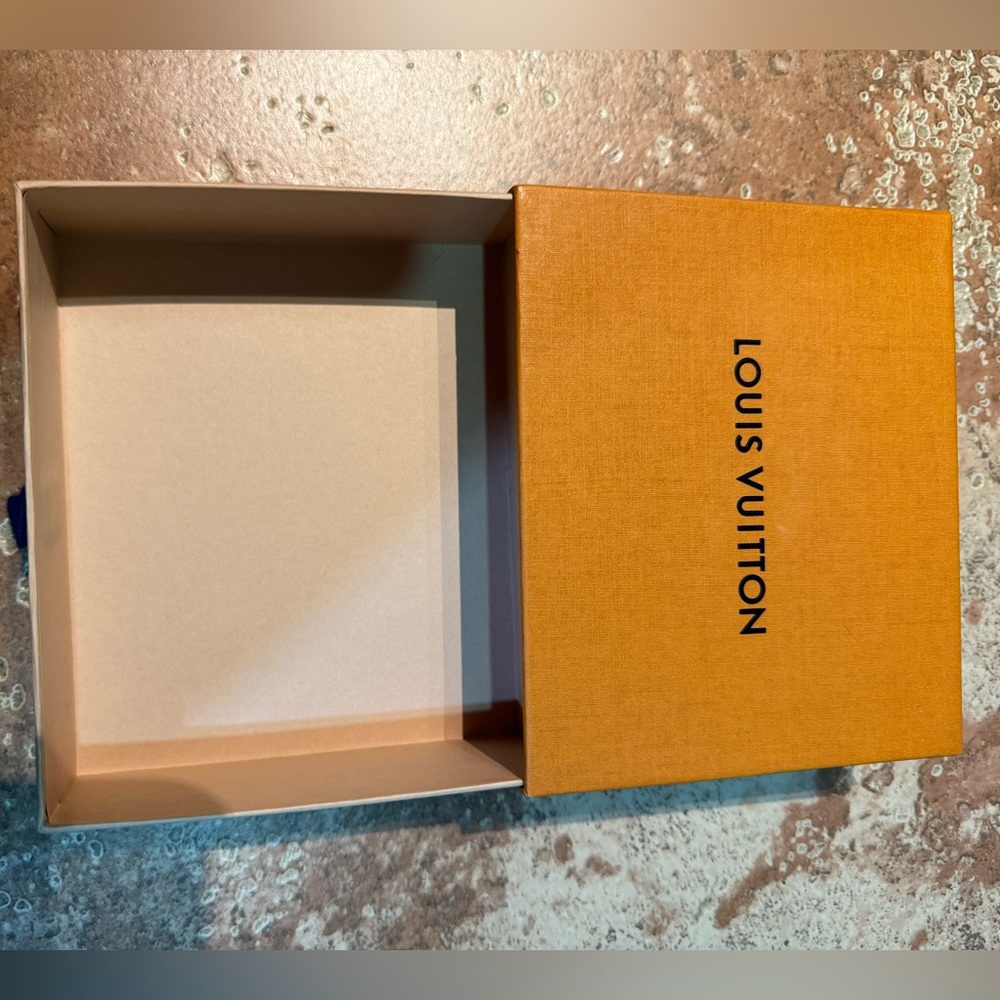Louis Vuitton empty box